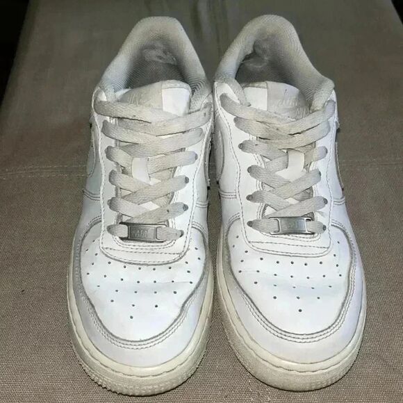Nike Air Force 1 ’07, the b-ball icon Shoes, White/White/White/White - Picture 3 of 10